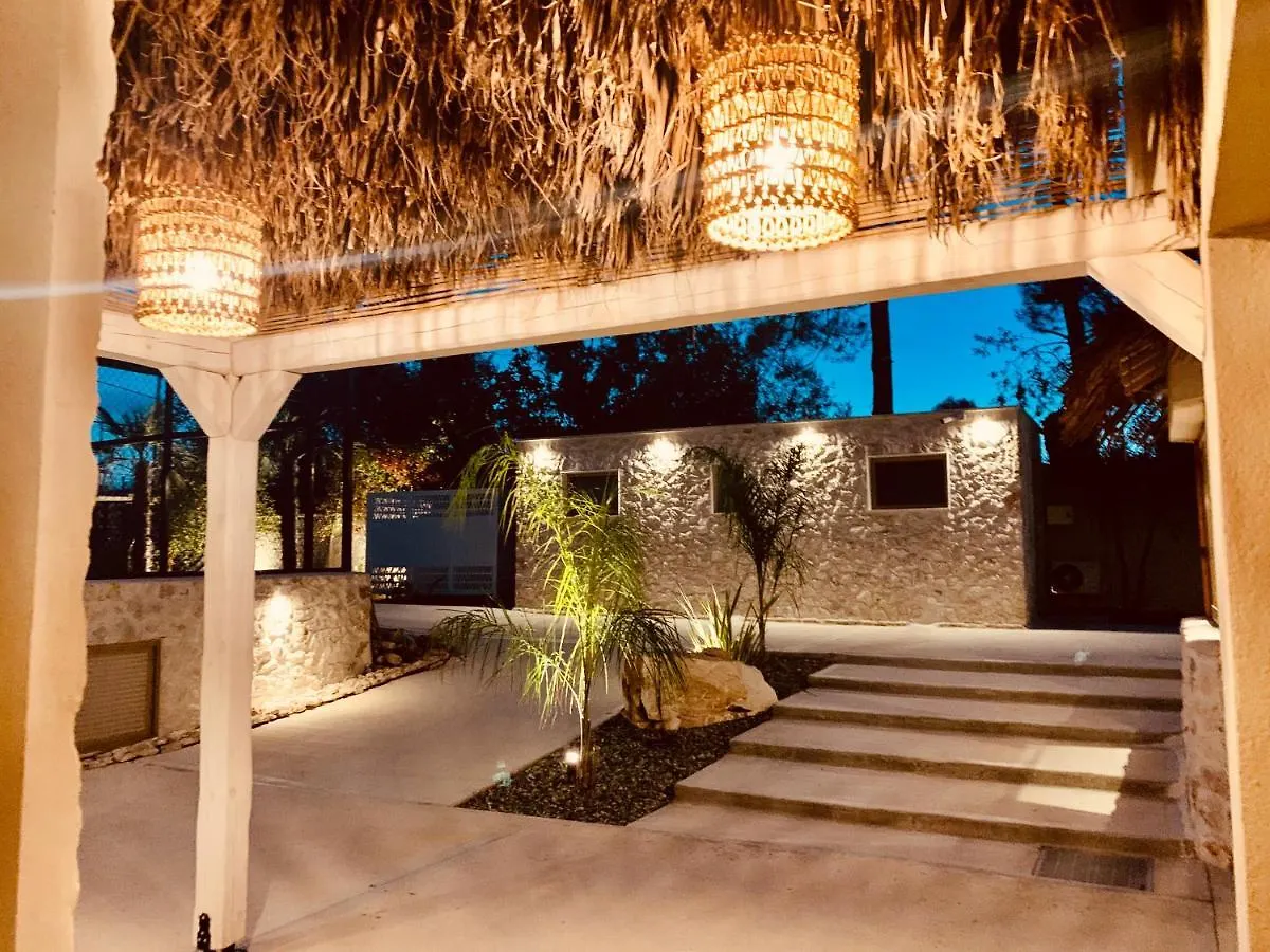 Mako Sea & Suites Pefkochori Apartment
